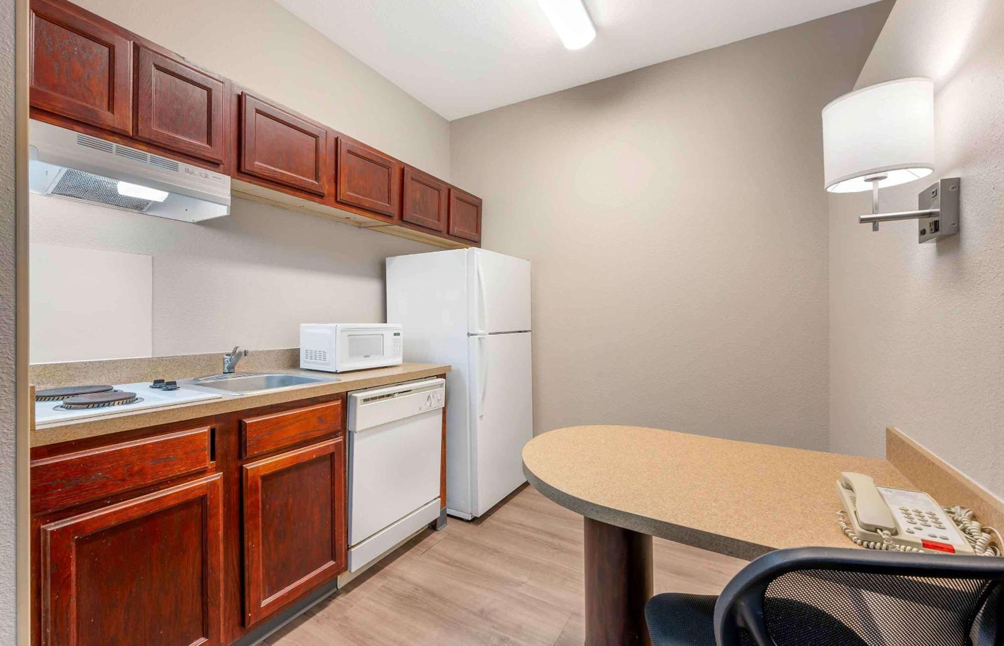 Extended America - - Airport - W Southern Ave Indianapolis